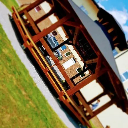 Agrohotel Tri Brezy Hrustin