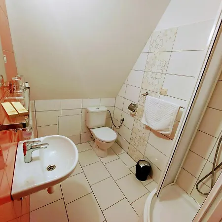 Agrohotel Tri Brezy 게스트하우스 4*