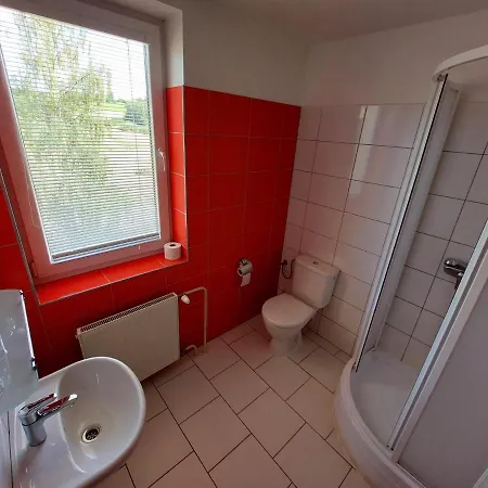 Agrohotel Tri Brezy 게스트하우스 4*