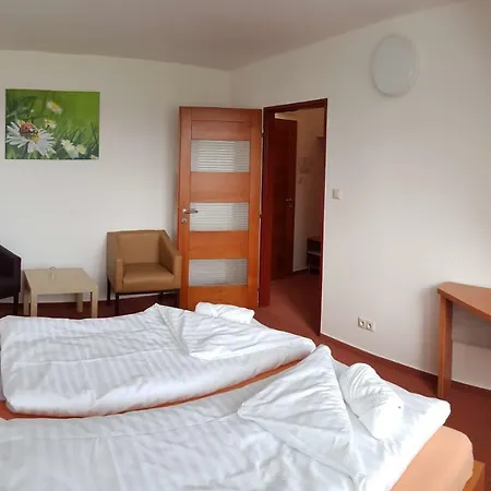 Agrohotel Tri Brezy Hrustin