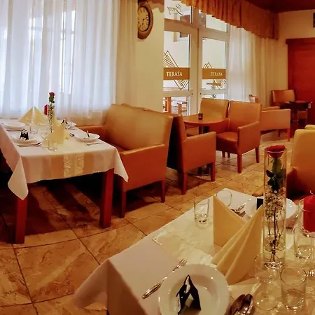 Agrohotel Tri Brezy 게스트하우스 Hrustin