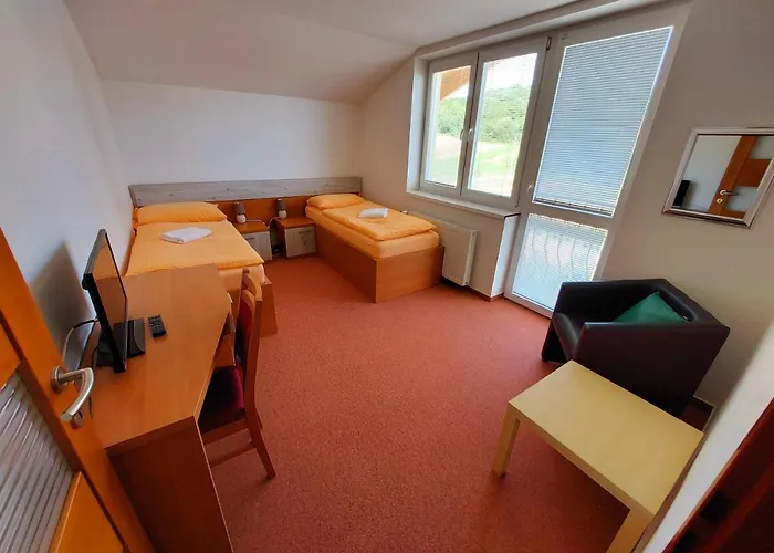 Agrohotel Tri Brezy 招待所