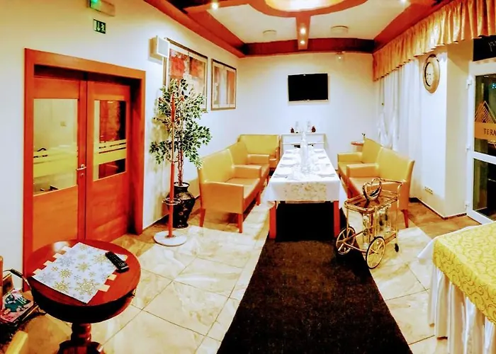 招待所 Agrohotel Tri Brezy Hrustin