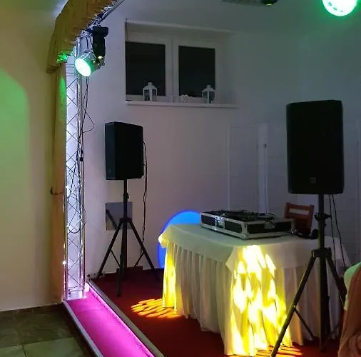 招待所 Agrohotel Tri Brezy 4*